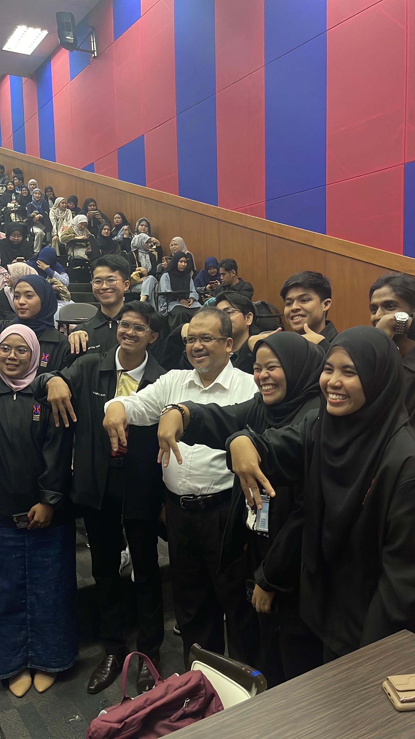 SESI BICARA MUHIBAH BERSAMA PENSYARAH DAN PELAJAR FTKW, FSE DAN FBI